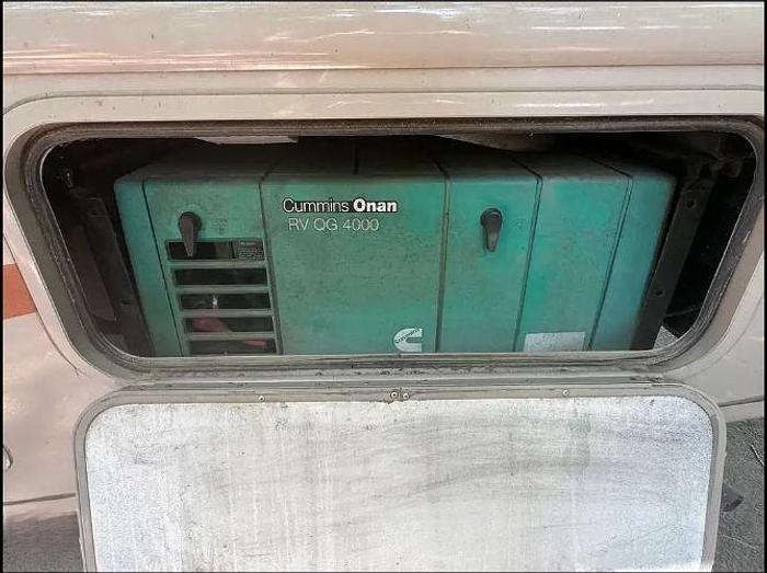 Used 2015 Thor Motor Coach Hurricane 27K