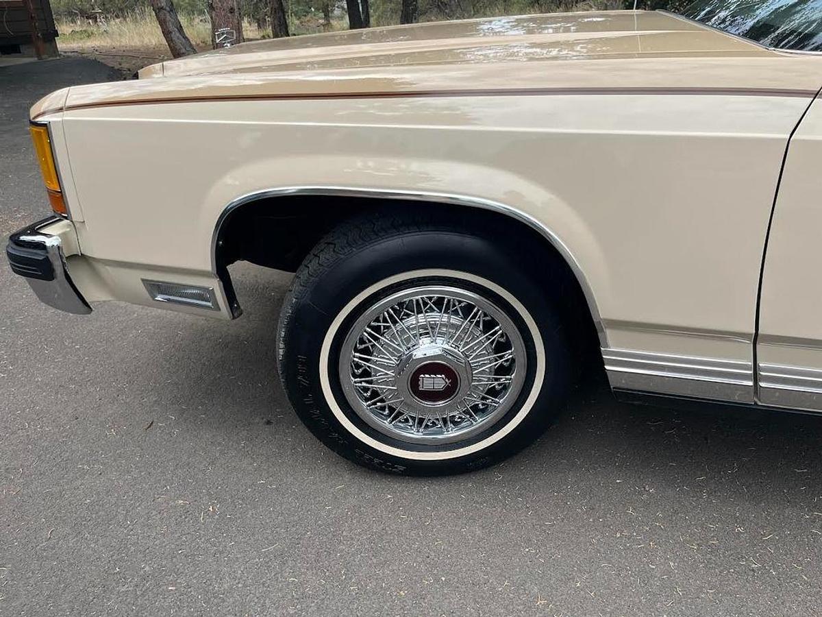 Used 1986 Ford Crown Victoria