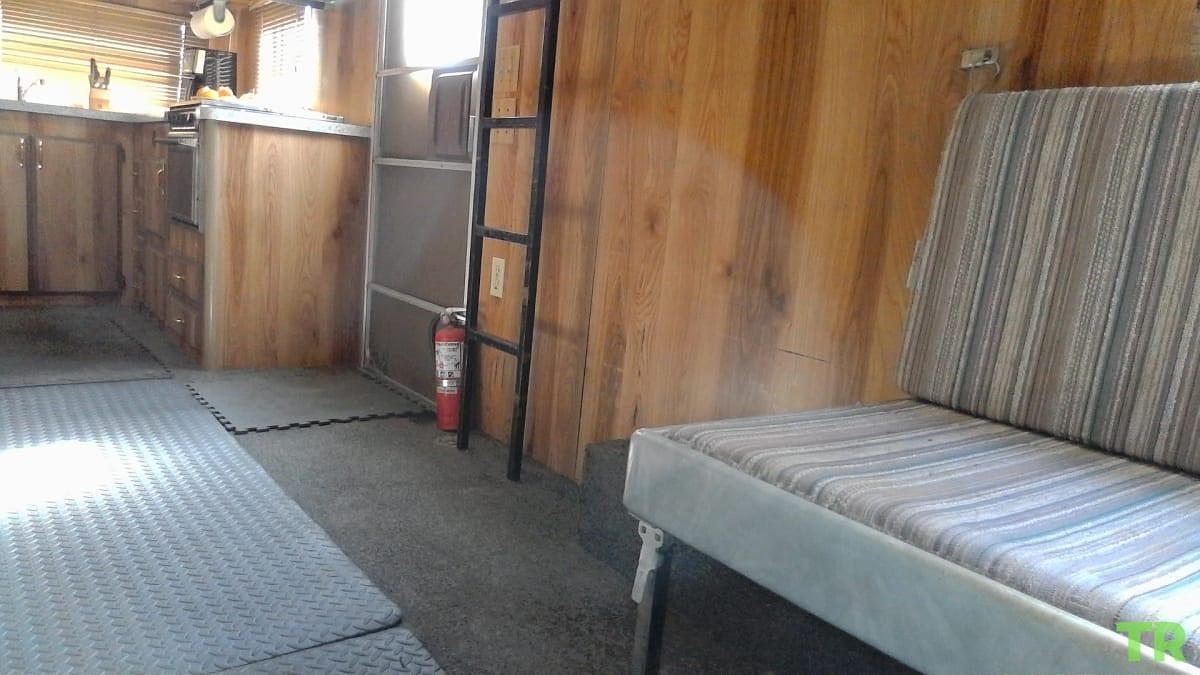 Used 1990 Sport Trailer Toy House