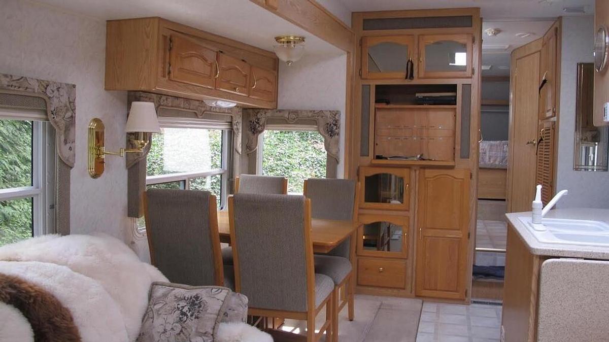 Used 2002 Citation Supreme Fifth Wheel