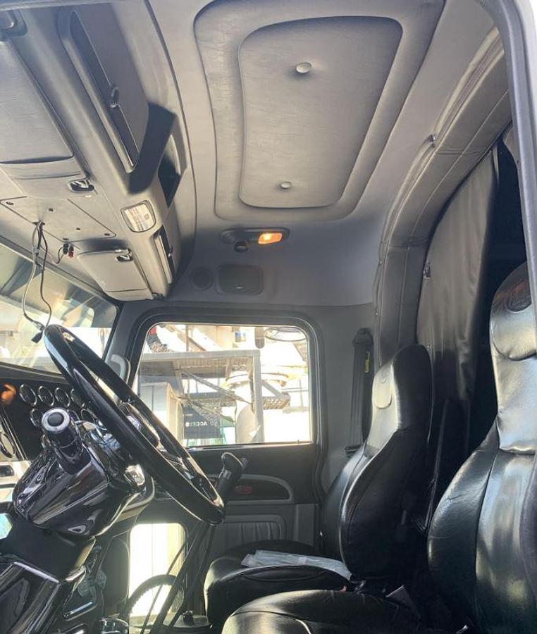 Used 2019 PETERBILT 389