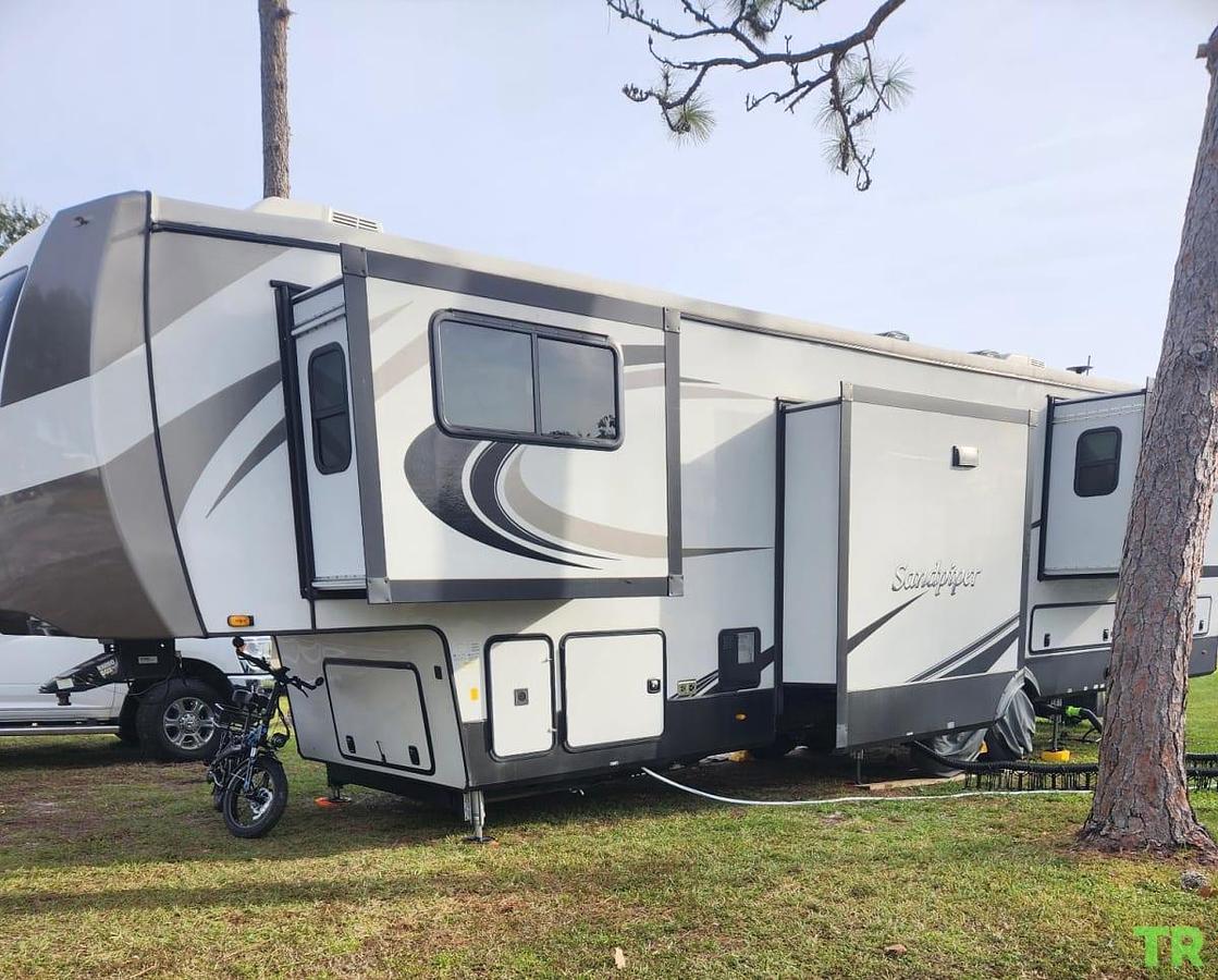 Used 2022 Forest River Sandpiper Luxury 391FLRB