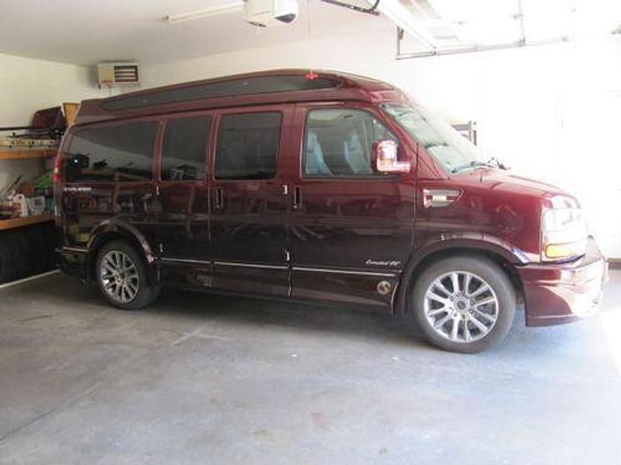 Used 2019 Chevrolet Express 2500 Cargo Van 3D