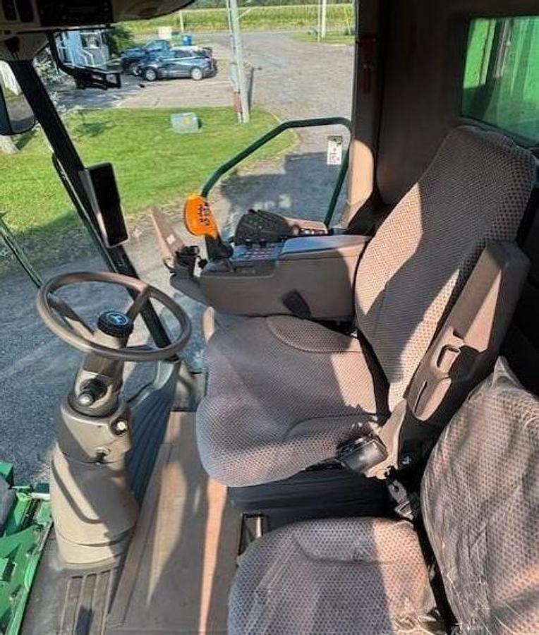 Used 2014 JOHN DEERE S670 Combine
