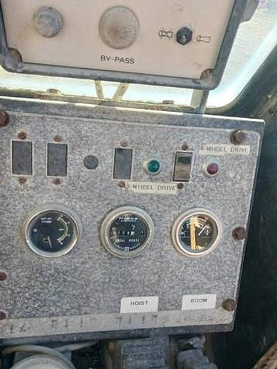 Used 1995 P&H 122D (22 Ton) 62FT Boom Rough Terrain Crane