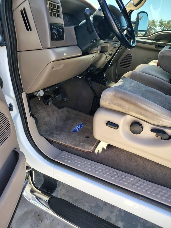 Used 2002 Ford F-250 Super Duty XLT 4WD