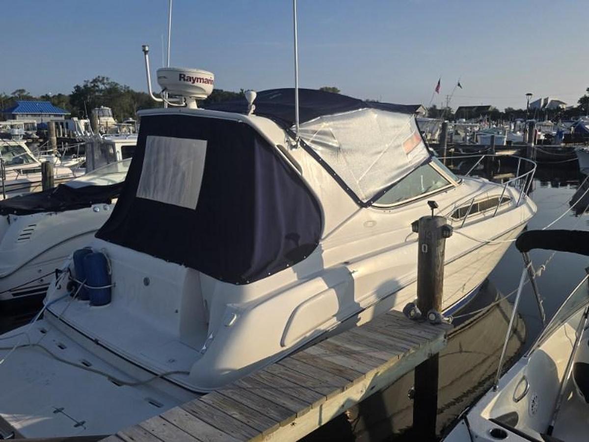 Used 1995 Regal 292 Commodore Express Cruiser