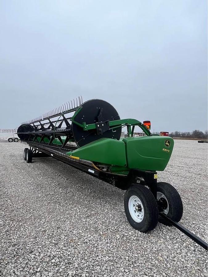 Used 2013 John Deere 635 Flex Draper Head 35ft