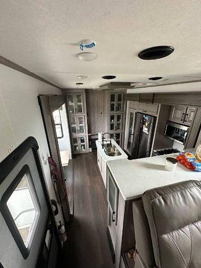 Used 2023 Dutchmen Yukon 421FL