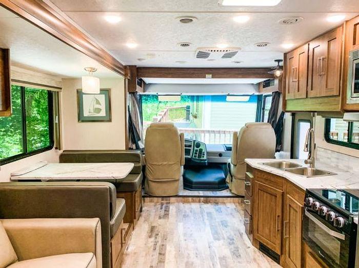 Used 2020 Coachmen Pursuit 31TS