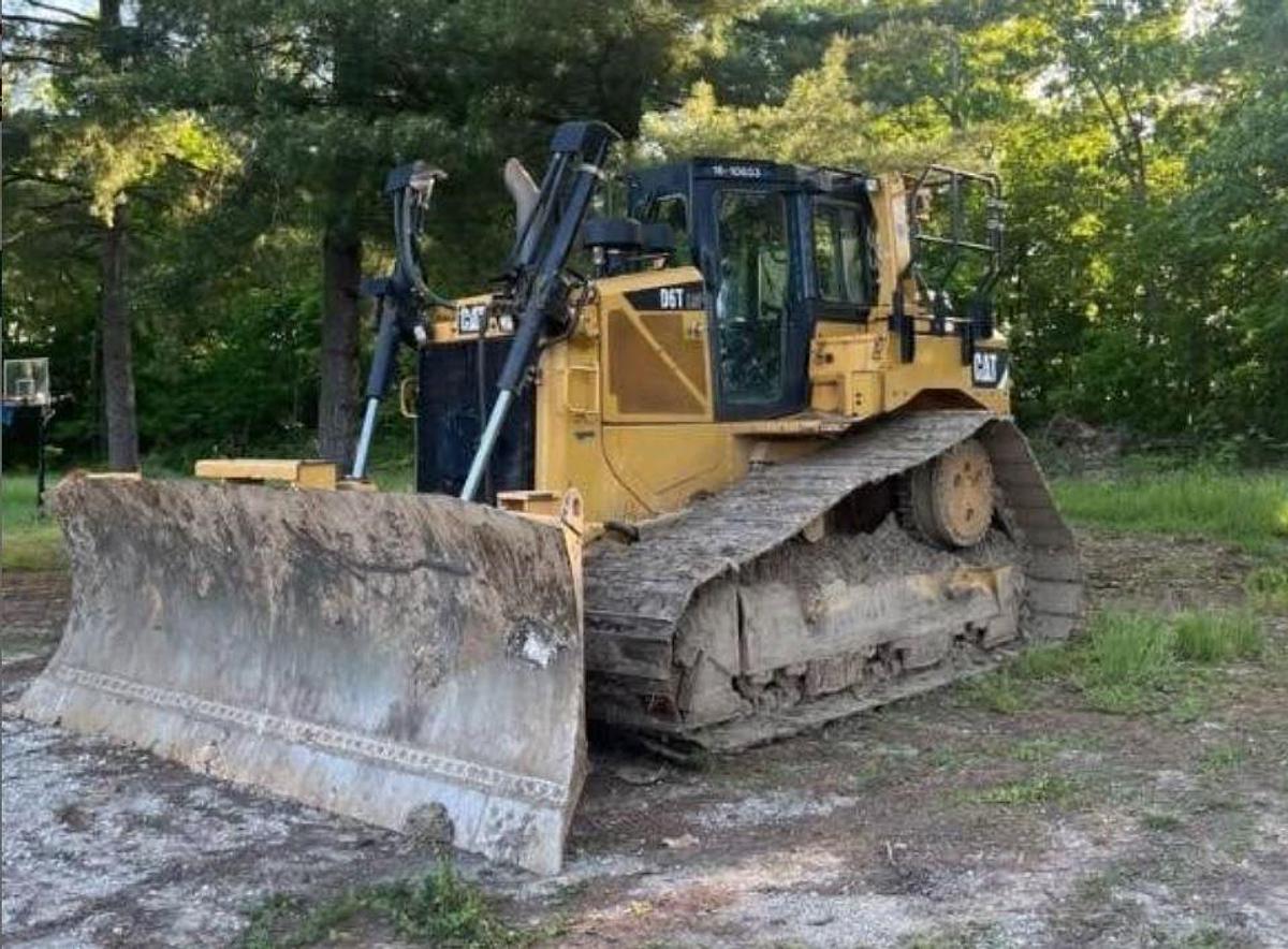 Used 2015 Caterpillar D6T LGP