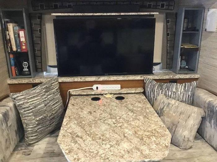 Used 2017 Jayco Alante 32N