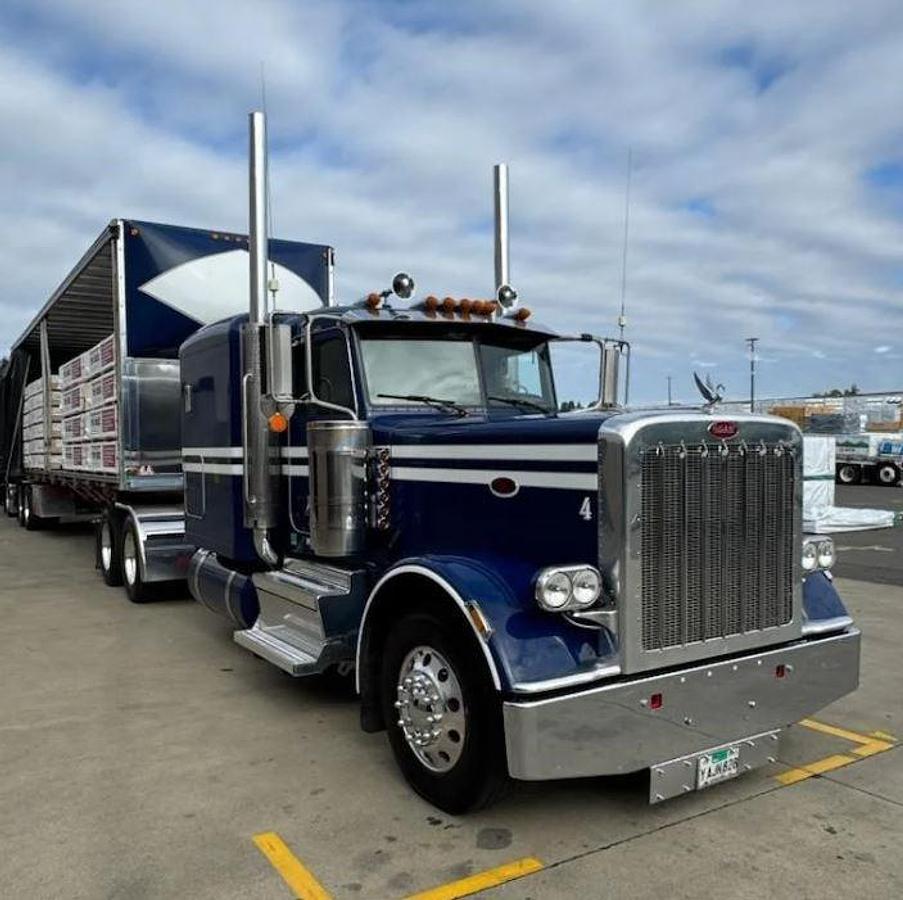 Used 2022 Peterbilt 389