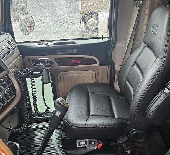 Used 2014 Peterbilt 389