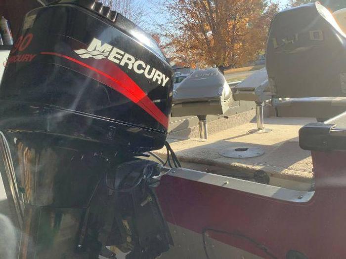 Used 2001 LUND Mr Pike