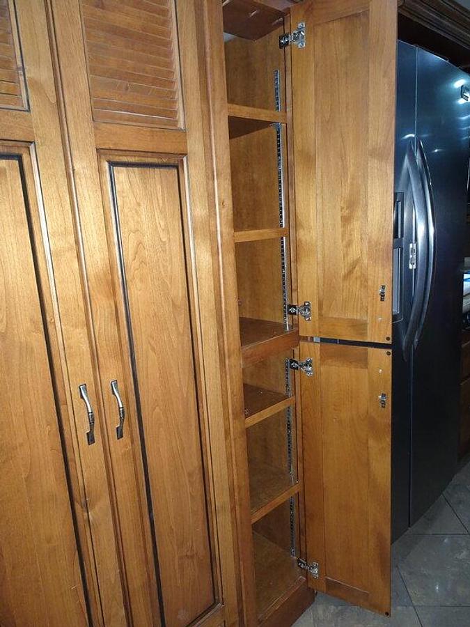 Used 2014 Holiday Rambler Ambassador 38PFT Class A Diesel Motorhome • King Bed • Washer/Dryer