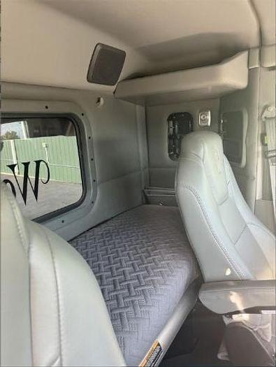 Used 2020 KENWORTH W990