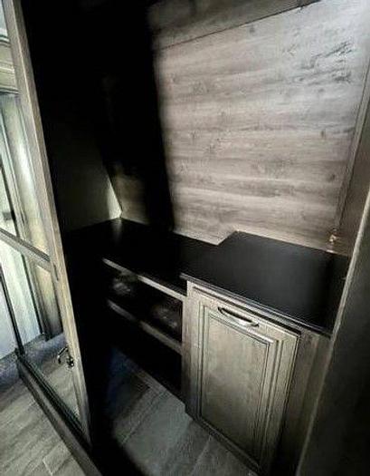 Used 2020 Keystone Montana 3721RL