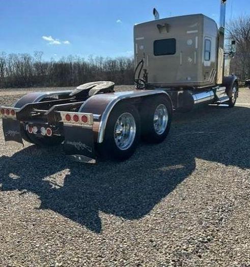 Used 2022 KENWORTH W900L