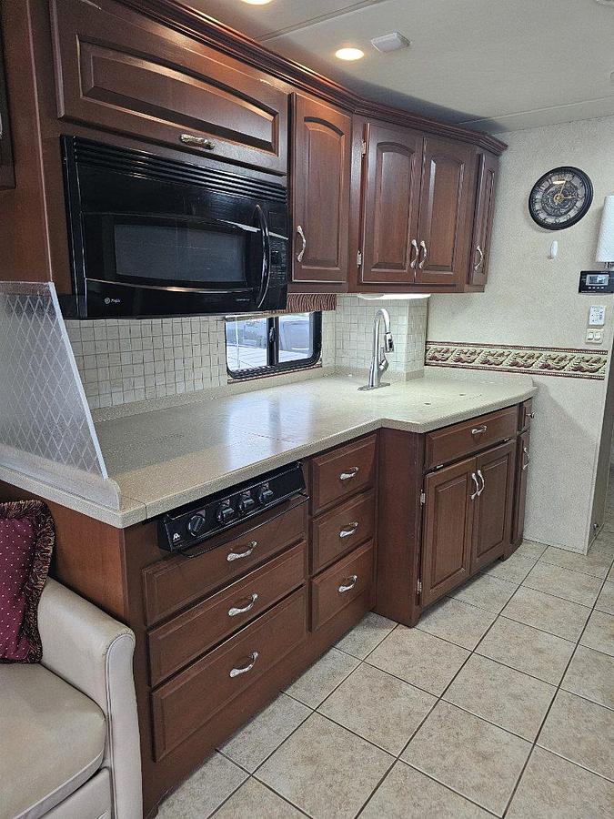 Used 2007 Newmar Kountry Star 3910