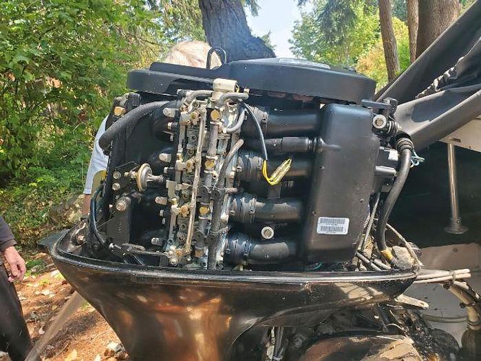 Used 2000 Crestliner Superhawk 1700 with Trailer