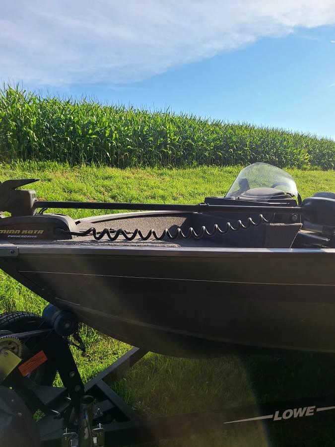 Used 2017 Lowe FM 165 Pro