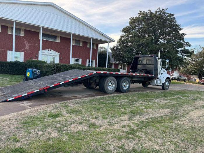 Used 2007 Peterbilt 340