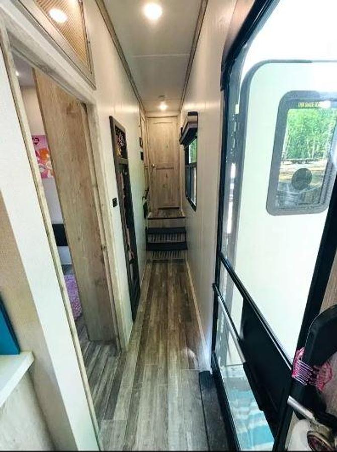 Used 2022 Keystone Alpine 3720MD