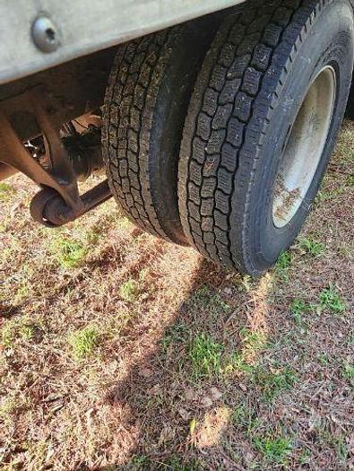 Used 2006 INTERNATIONAL 4300 Box Truck