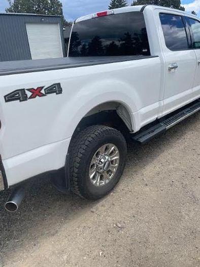 Used 2017 Ford Super Duty F-250 SRW Lariat