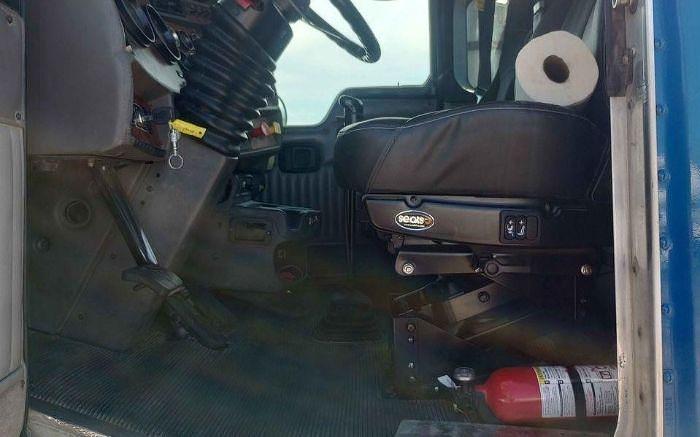 Used 2002 KENWORTH T880