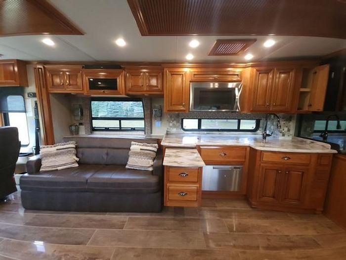 Used 2018 Newmar Dutch Star 4369