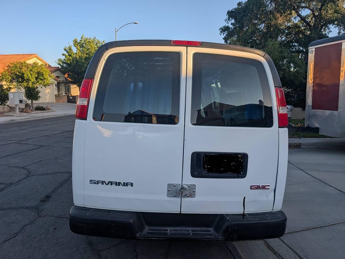 Used 2005 GMC Savana 3500 Carpet Cleaning Van