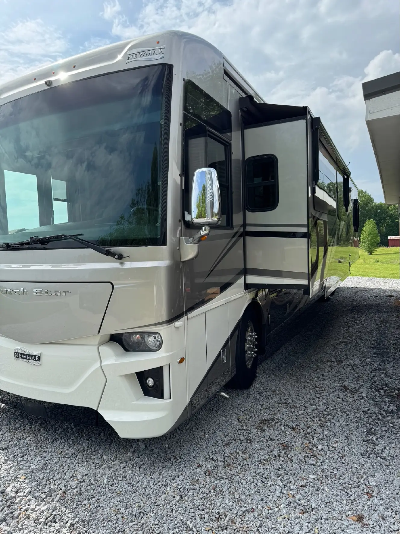 Used 2021 Newmar Dutch Star 4369