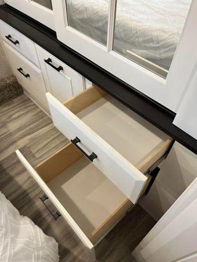 Used 2024 Jayco Pinnacle 36KPTS