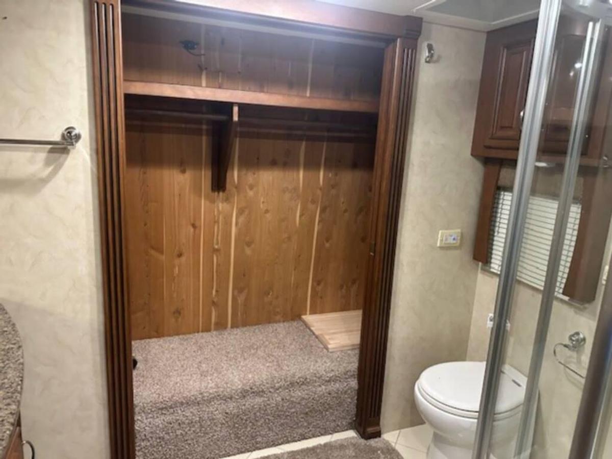 Used 2010 Entegra Cornerstone 45RB