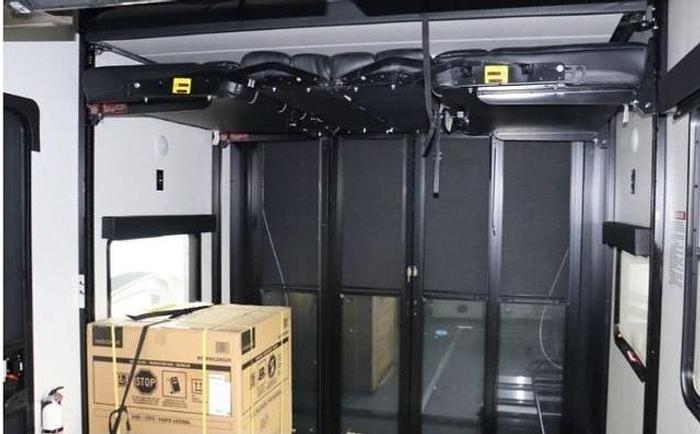 Used 2022 Alliance RV Valor 40V13