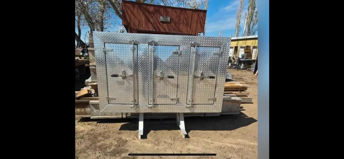 Used 2022 Western Star 4900SF Conventional Sleeper Semi