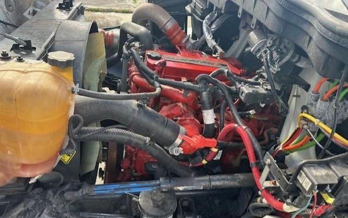 Used 2017 INTERNATIONAL DURASTAR 4300