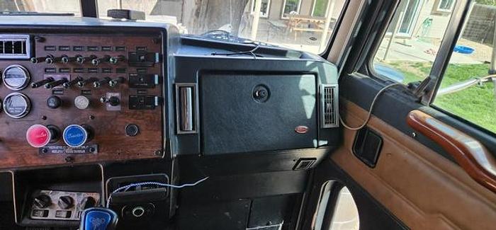 Used 1998 Peterbilt 379 EXHD