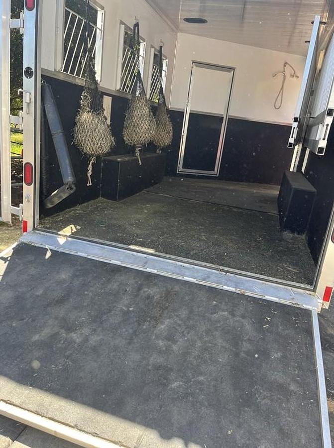 Used 2021 Jamco 3 Horse Reverse Trailer