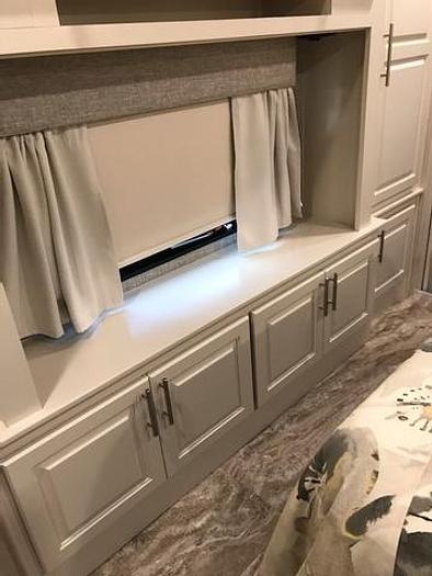 Used 2021 Luxe Gold 380GFB 5th Wheel