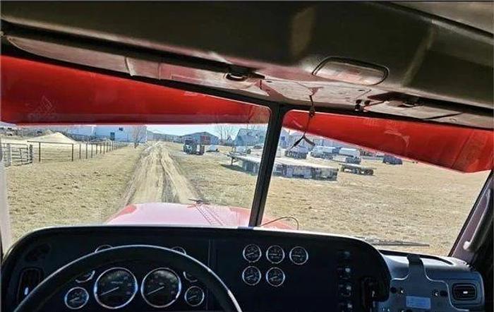 Used 2011 Peterbilt 388