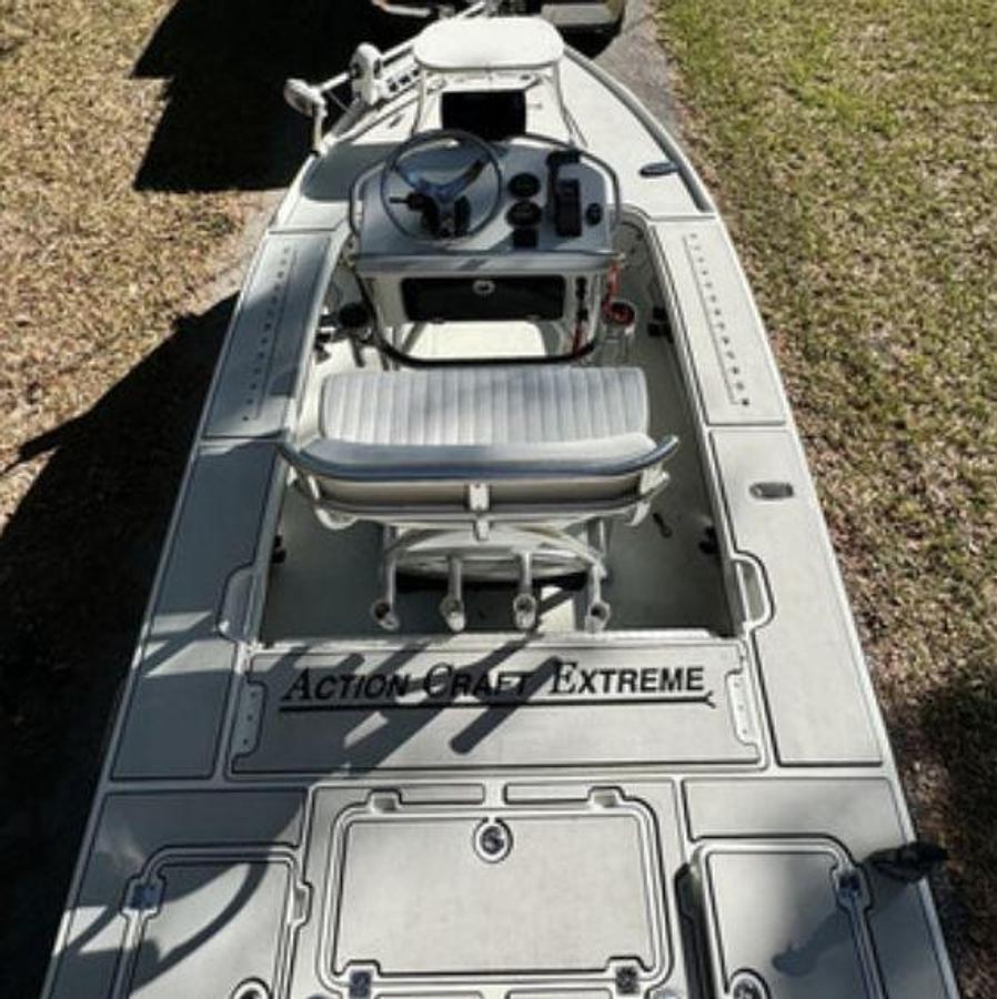 Used 2015 Action craft boat