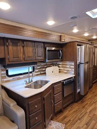 Used 2019 Coachmen Mirada 35OS