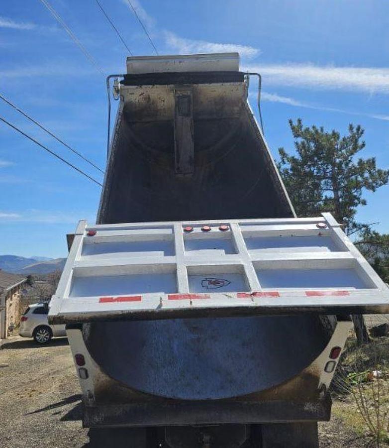 Used 2017 Freightliner Cascadia 125