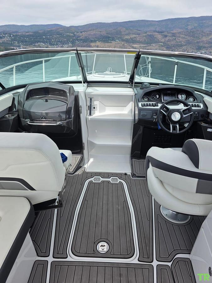 Used 2015 Monterey Cuddy Cabin