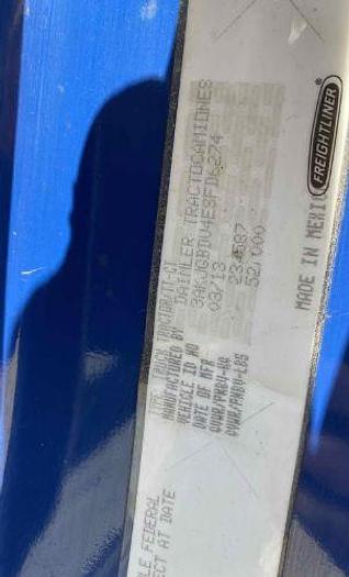 Used 2014 Freightliner CASCADIA 113