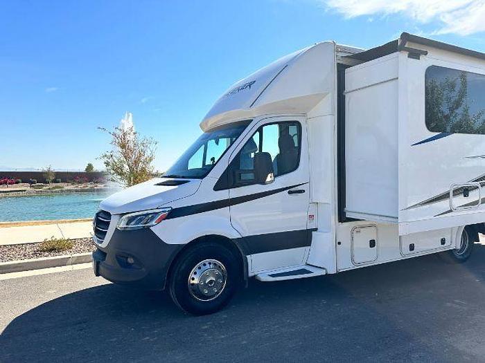 Used 2020 Forest River Sunseeker MBS 2400B