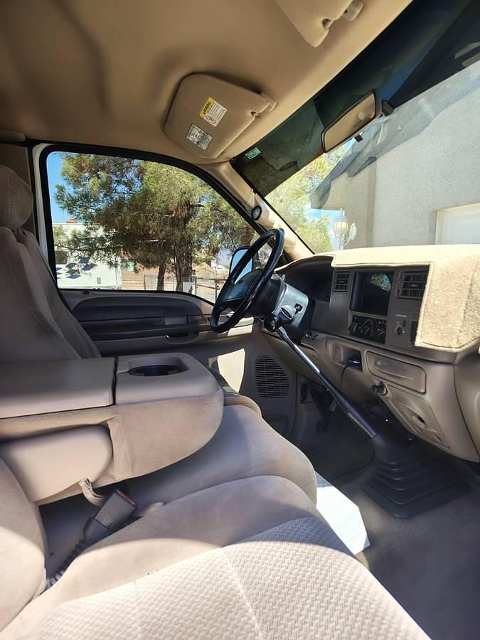 Used 2002 Ford F-250 Super Duty XLT 4WD